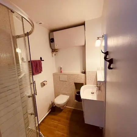 Aparthotel Studio Ange Martin-Eglise